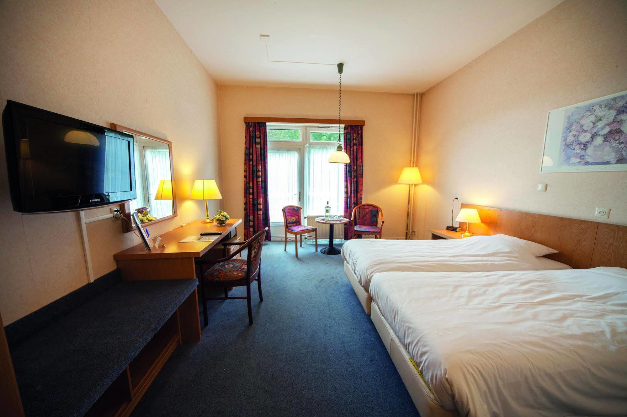 Fletcher Hotel-Restaurant Paasberg ロヘム エクステリア 写真