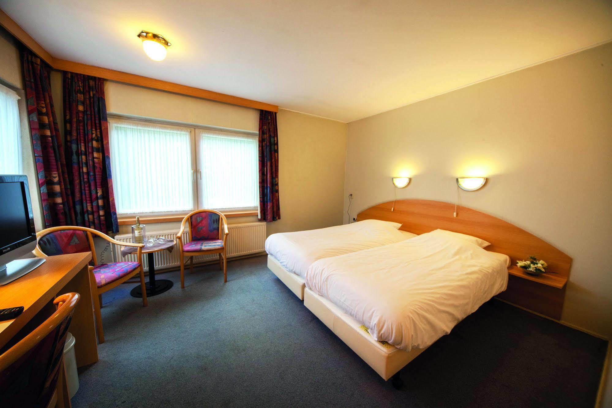 Fletcher Hotel-Restaurant Paasberg ロヘム エクステリア 写真